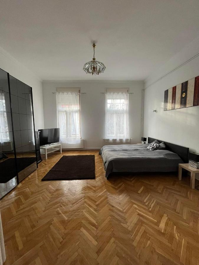 Szeged Apartman Exterior foto