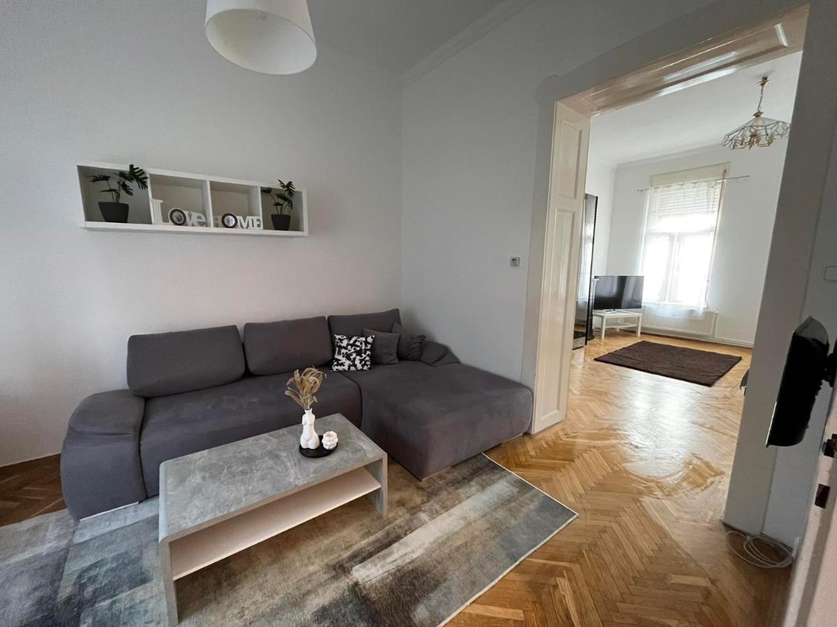 Szeged Apartman Exterior foto